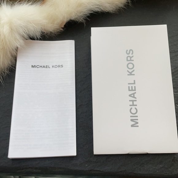 Michael Kors Sunglasses - Picture 5 of 5